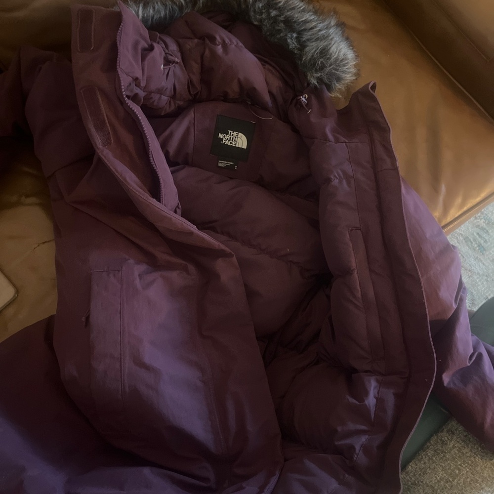 Northface down jacket! - Picture 2 of 3